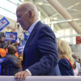 Bajden se vratio u izbornu kampanju i izjavio da je uveren da će ostati u trci 9