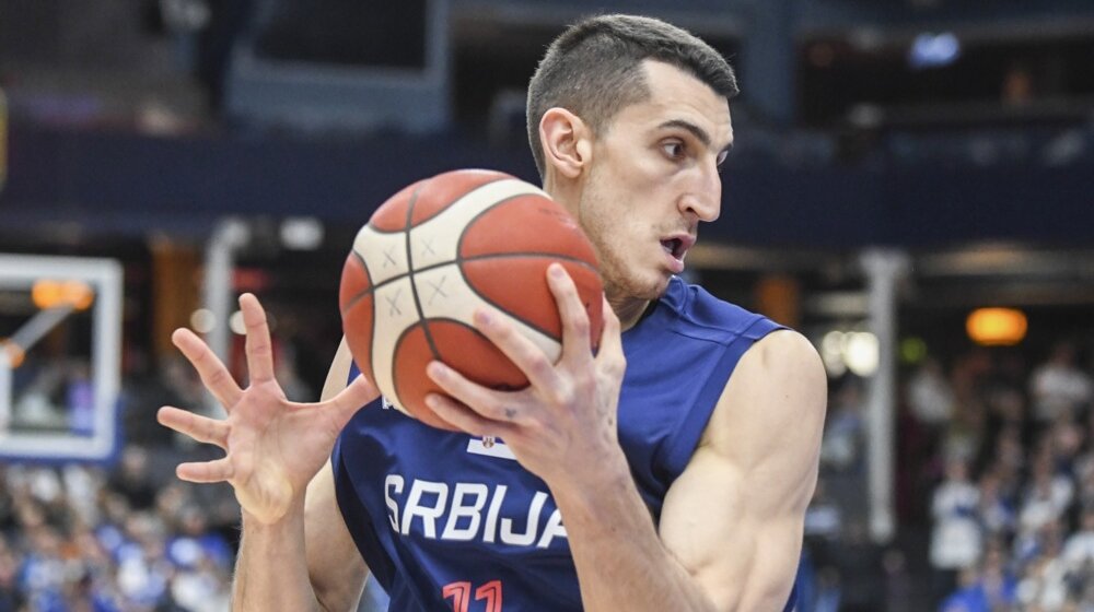 Dejan Kravić novi centar madridskog Estudijantesa 1