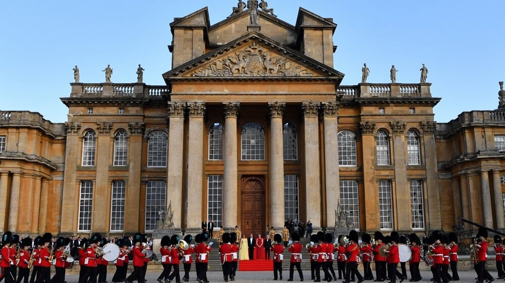 Danas samit Evropske političke zajednice u letnjikovcu u kojem se rodio Čerčil: "Ruski varvarski rat, očuvanje demokratije i Vučić" 1
