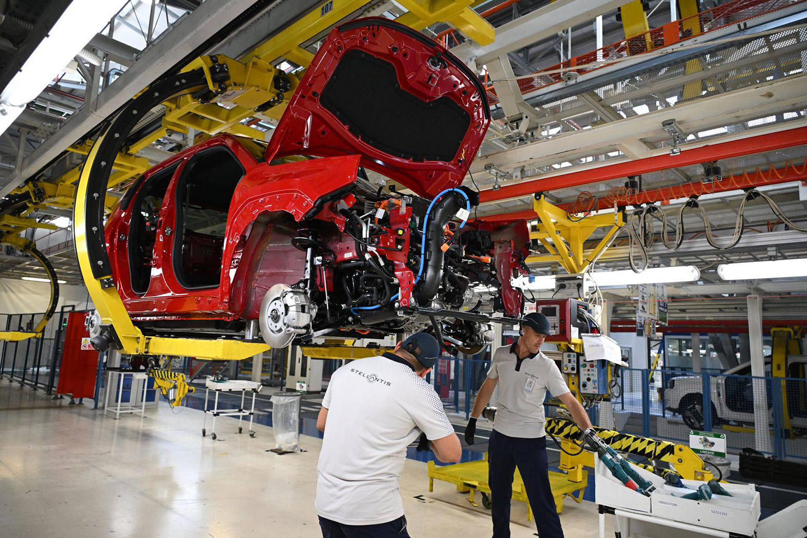 Fijat "Niko ozbiljan to ne može da kaže": Koliko je realno da zbog proizvodnje u Fijatu svima skoče plate za dva odsto? 2