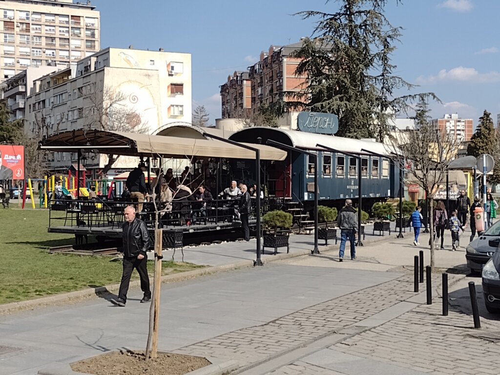 Televizija je za Kragujevčane i dalje neprikosnoveni izvor informacija: Istraživanje Crte i Res Publike 2