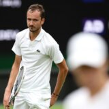 Medvedev izbacio Sinera u četvrtfinalu Vimbldona: Da li Đoković ima priliku da se vrati na vrh liste najboljih? 9