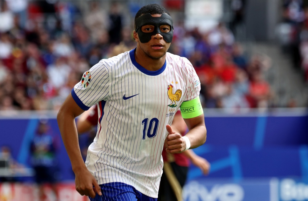 Francuska u četvrtfinalu zahvaljujući autogolu Fertongena 2