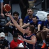 Publika skandirala „MVP“, ali ne za igrača „drim tima“: I u Abu Dabiju znaju da je Nikola Jokić najbolji na svetu (VIDEO) 5