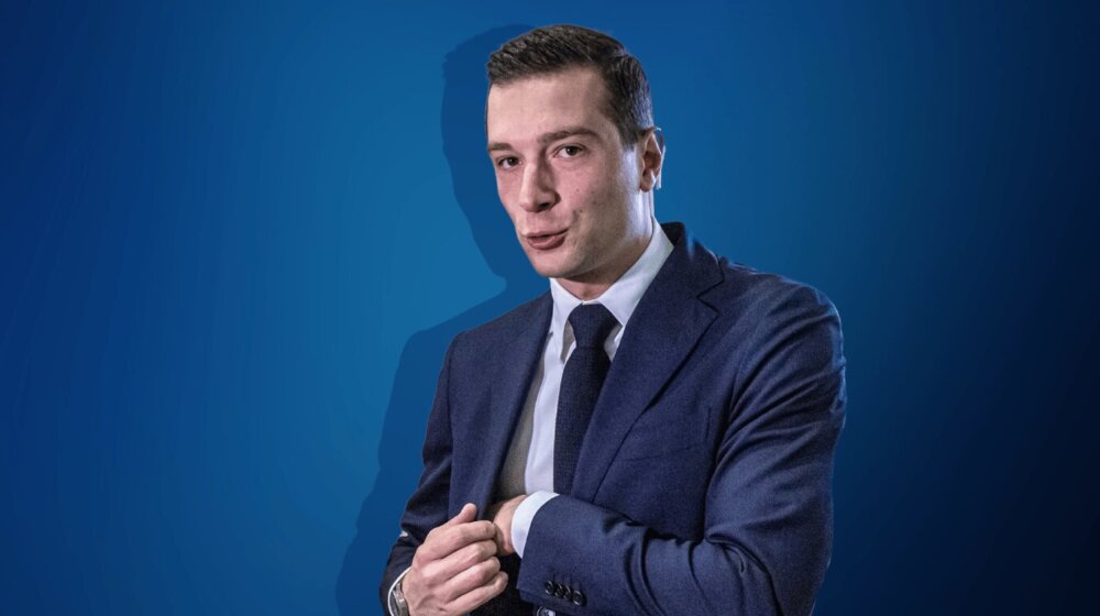 "Propali" student italijanskog porekla: Ko je Žordan Bardela, potencijalno budući premijer Francuske? 1
