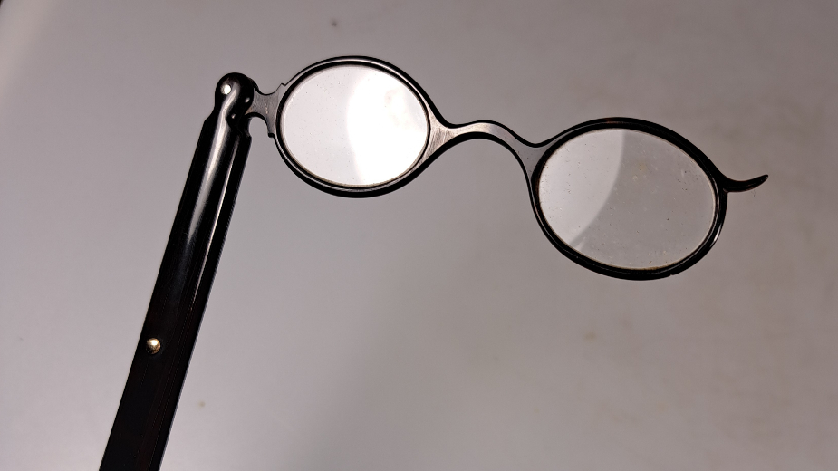 Srbija kupila vredan predmet dinastije Obrenović koji datira iz 1900. godine 1