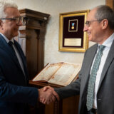 "Crna Gora ima aspiracije da postane Švajcarska na Balkanu": Mandić primio švajcarskog ambasadora 14