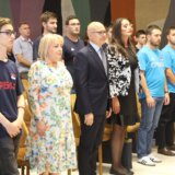Vučević organizovao prijem za učenike koji su osvojili medalje na međunarodnim takmičenjima 5