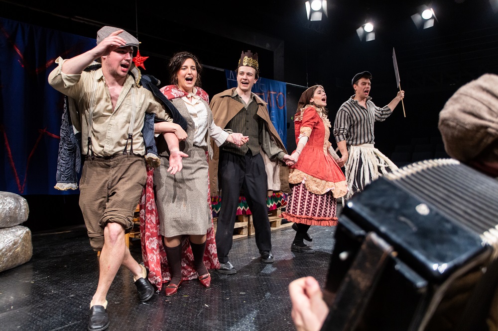 Ove nedelje u Teatrijumu: Nušićeve komedije i jedna premijera 3 Ove nedelje u Teatrijumu: Nušićeve komedije i jedna premijera 2