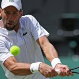 Novak Đoković teže nego što se očekivalo u trećem kolu Vimbldona 1