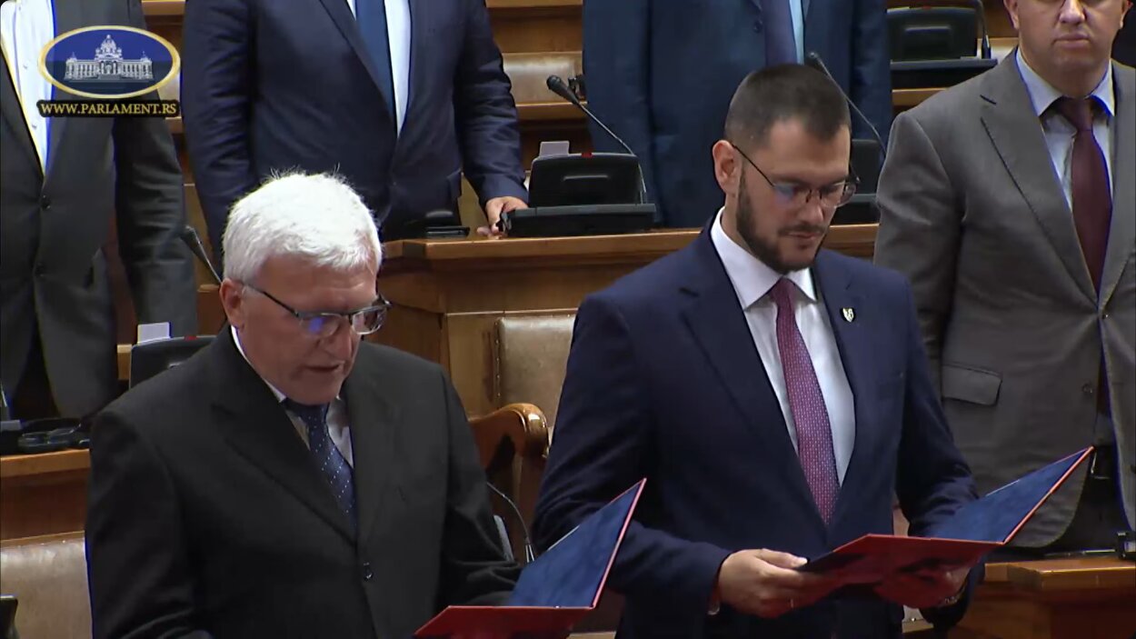 Završena sednica Skupštine - Đilas izneo podatke o ministrima i Tabaković, usledila žestoka rasprava, pričalo se i o litijumu, genocidu... (VIDEO) 12 Završena sednica Skupštine - Đilas izneo podatke o ministrima i Tabaković, usledila žestoka rasprava, pričalo se i o litijumu, genocidu... (VIDEO) 12