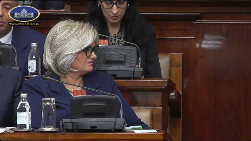 Završena sednica Skupštine - Đilas izneo podatke o ministrima i Tabaković, usledila žestoka rasprava, pričalo se i o litijumu, genocidu... (VIDEO) 5 Završena sednica Skupštine - Đilas izneo podatke o ministrima i Tabaković, usledila žestoka rasprava, pričalo se i o litijumu, genocidu... (VIDEO) 5