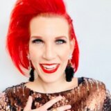 Profesorka Maja: Svetski uspešna sociološkinja koja mrzi izvinjenja i obožava šljokice stiže u Beograd! 5