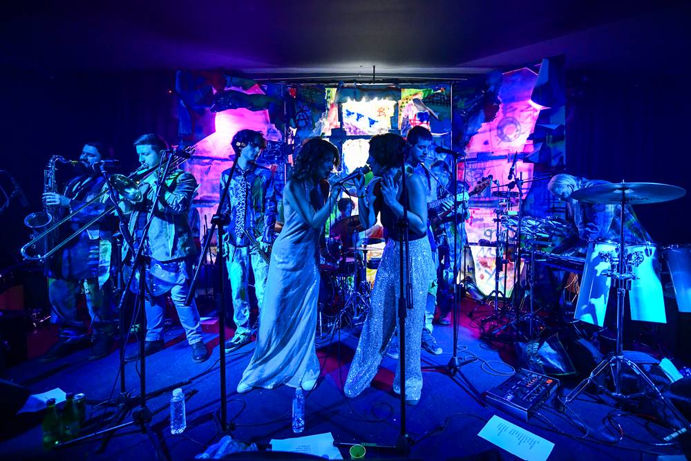 „Spotlajteri“ nastavljaju sa osvajanjem regiona – 16 nastupa na devet festivala u avgustu 3 „Spotlajteri“ nastavljaju sa osvajanjem regiona – 16 nastupa na devet festivala u avgustu 3