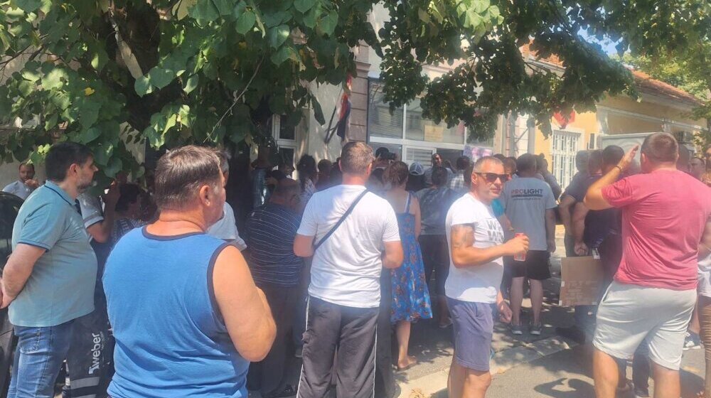 U Topoli završen protest zbog nestašice vode, novo okupljanje građana u ponedeljak 1