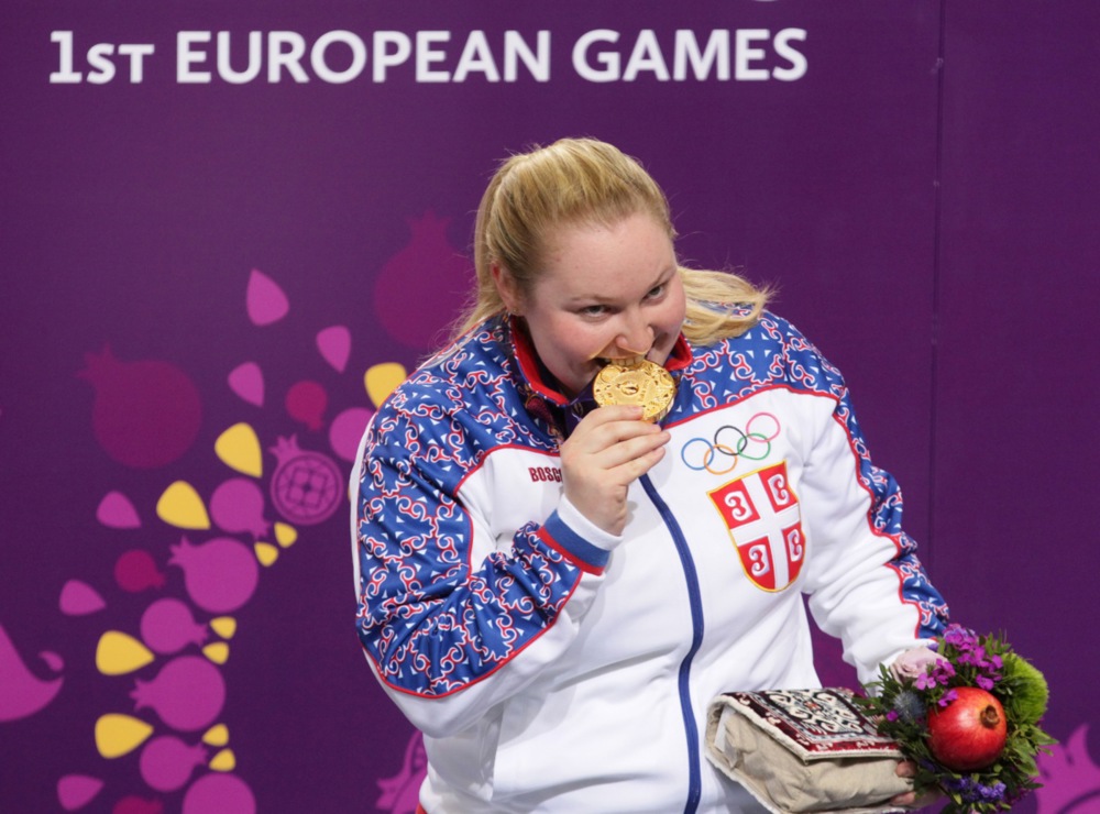 Iz „lobotomije“ do Olimpa: Ko je Zorana Arunović, vedri osmeh za zlatnim pištoljem? 2