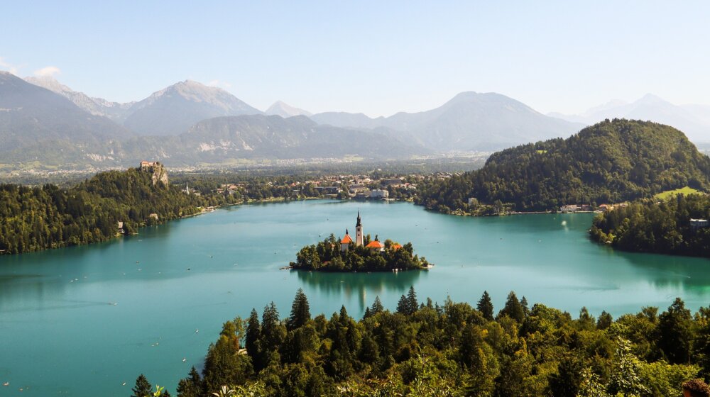 Gde je Slovenija, a gde smo mi? 1