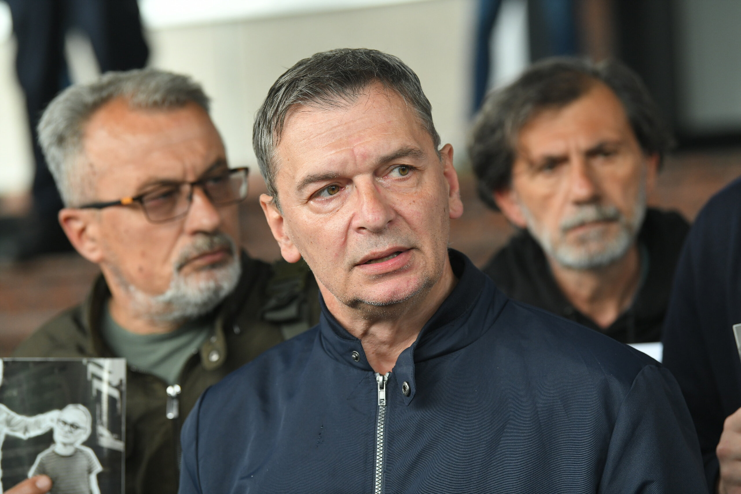 "Kada bi u Srbiji vladao zakon, Ivica bi bio u marici": Da li će zbog izjave Dačića opozicija i aktivisti odustati od blokada? 3 "Kada bi u Srbiji vladao zakon, Ivica bi bio u marici": Da li će zbog izjave Dačića opozicija i aktivisti odustati od blokada? 3