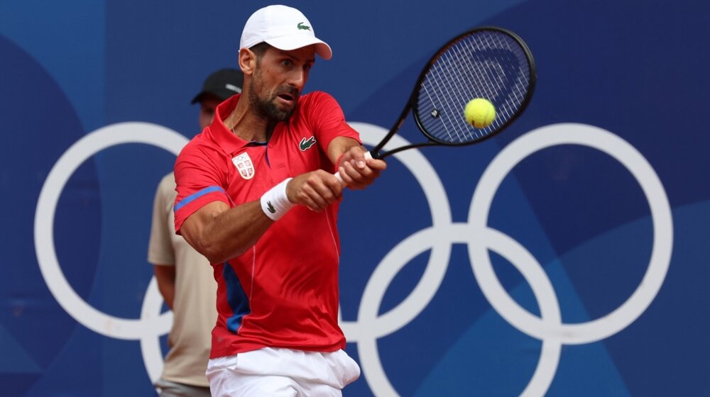 Đoković posle proboja u četvrtfinale: Dan sa najtežim vremenskim uslovima za igru, od Cicipasa sve teže i teže 1