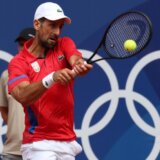 Đoković posle proboja u četvrtfinale: Dan sa najtežim vremenskim uslovima za igru, od Cicipasa sve teže i teže 13