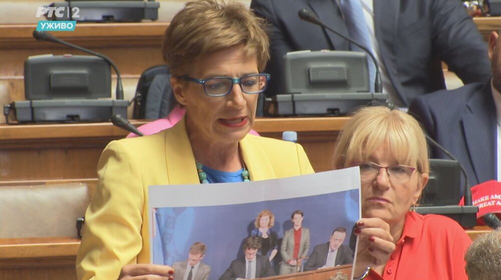 Dragana Rakić poručila opoziciji : Uvažene kolege, svi u štrajk do ispunjenja zahteva studenata 1