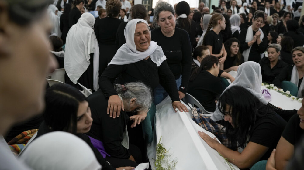 Izrael objavio imena 11 dece ubijene u napadu Hezbolaha i poručio da sprema 'odgovor' 1