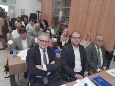 Vučić u Nišu, a o tome "nema pojma": Konstituisana skupština Medijane, jedine opozicione opštine u Srbiji 7