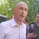 Danas se konstituišu tri niške opštine: Koalicija "Ujedinjeni- Nada za Niš", koja je u kampanji bila opoziciona, glasa "uzdržano" 3