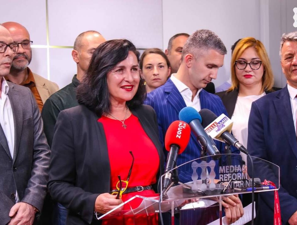 Tamara Milenković Kerković "Ni Vučić ni dobra vila ne mogu da je rehabilituju": Da li je predsednik Srbije pružio podršku gradonačelnici Niša nakon što je skrajnuta na lokalnim izborima 4