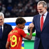 Rodri najupečatljiviji, Jamal najbolji mladi igrač 2