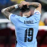 Urugvajci planuli jer su pijani Kolumbijci krenuli na njihovu nejač: Ratoborni Nunjez sa preplašenim sinom u naručju (VIDEO) 7