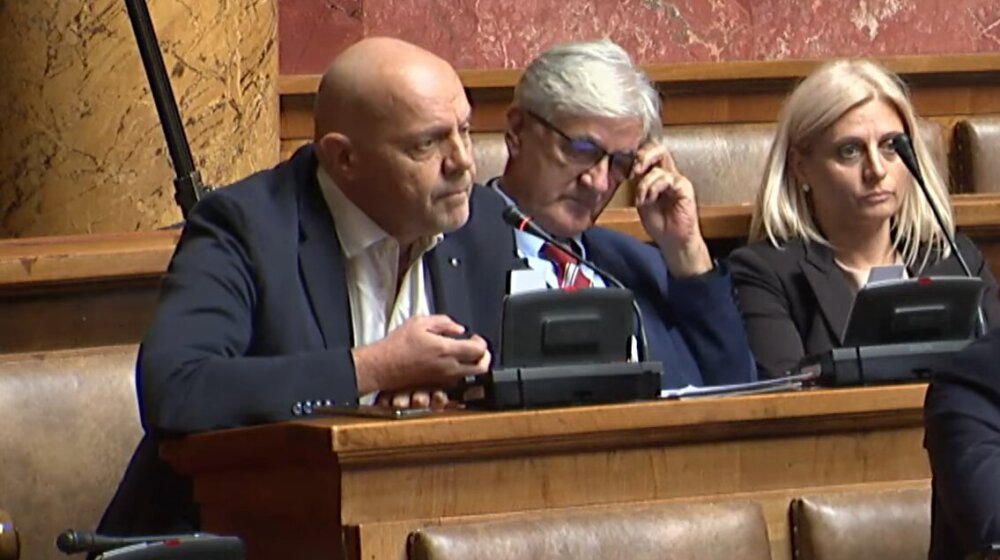 Nemački parlamentarac napustio Skupštinu zbog Nestorovićevog poslanika 1