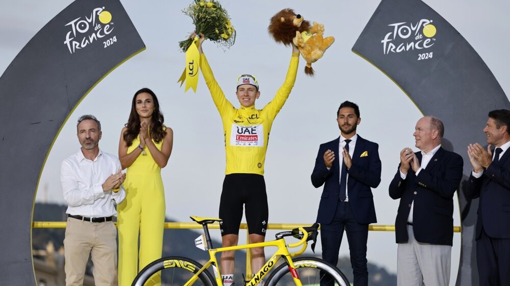 Biciklistički genije Tadej Pogačar prvi pobednik Đira i Tura u istoj godini u ovom veku: Žal za Jelisejskim poljima može da nadoknadi olimpijsko zlato u Parizu 1