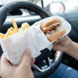 Svakodnevnim konzumiranjem ovih namirnica povećava rizik od srčanog udara za 50 odsto 6