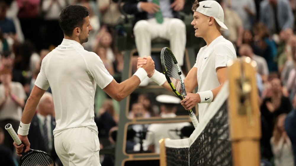 Rune bi da osveži sećanje Đokoviću: Kako danski teniser gleda na ispraćaj za njegove navijače sa "laku noć"? 1