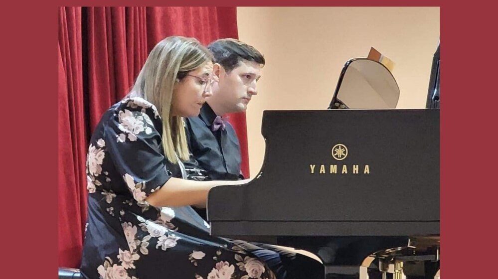 Na letnjoj sceni Pozorišnog muzeja u Zaječaru nastupiće Klavirski duo "Suton" 1