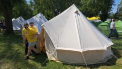 (FOTO) Mladi koji su prvi put došli u Srbiju i očekivanje dobre žurke: Kakva je atmosfera u Exit kampu? 15