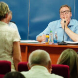 "Kad dobiješ posao lobiste ’Rio Tinta‘, ideš tamo gde te firma šalje": Nakon Vučićeve izjave da će kancelariju predsednika Srbije premestiti u zapadnu Srbiju 8