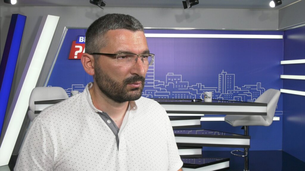vučić Da li Vučić kupuje auto do izbora na jesen? 4