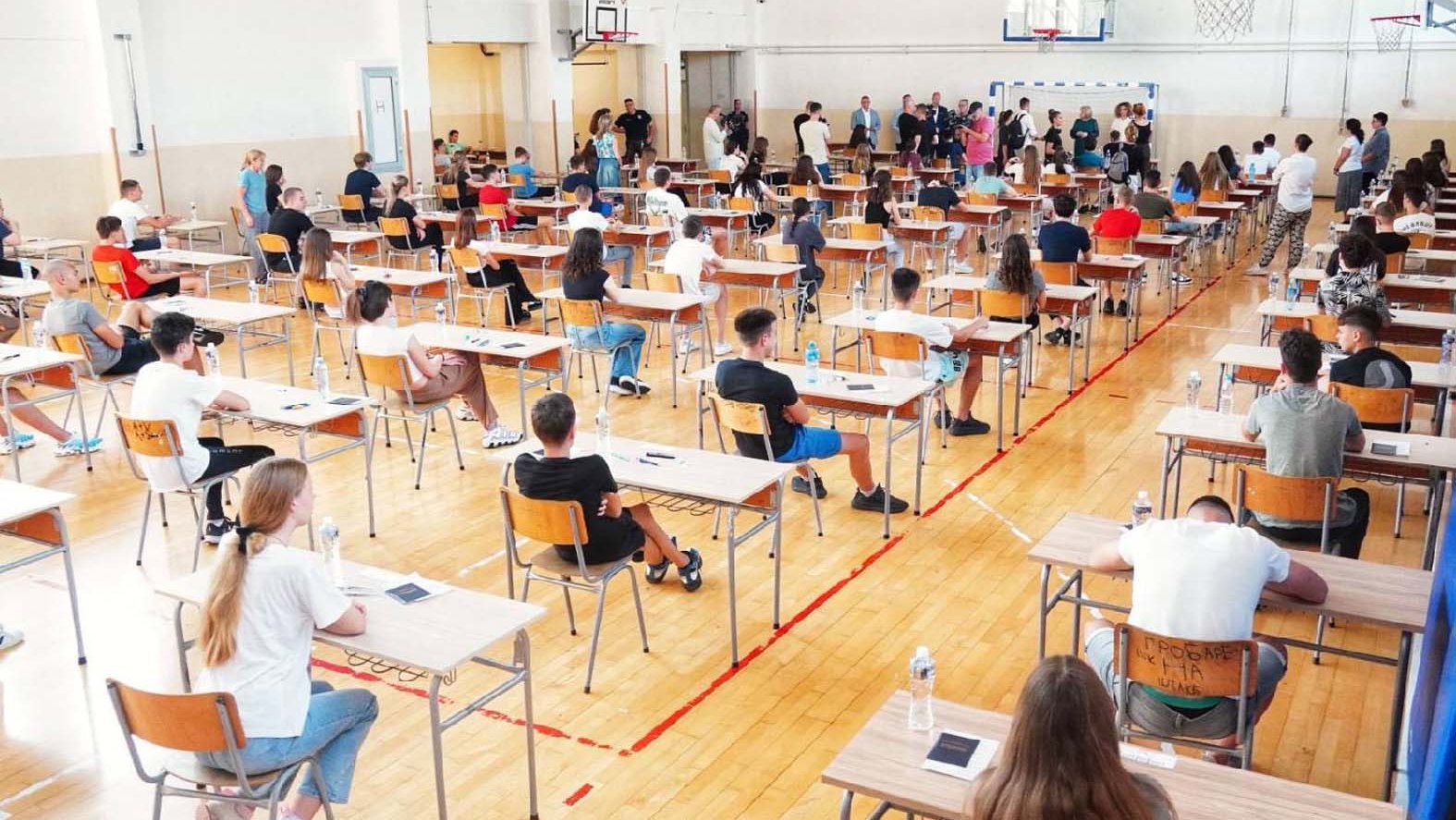 Maturanti sa roditeljima danas i sutra mogu da podnesu prigovore na preliminarne rezultate završnog ispita