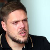 "Pozivam na mir, ne nasedajte na provokacije": Štimac za Danas pred dva skupa ispred Skupštine 8