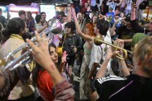 Slovenci prognali trube: Odluku za "Danas" komentarišu rok novinari i trubači 12