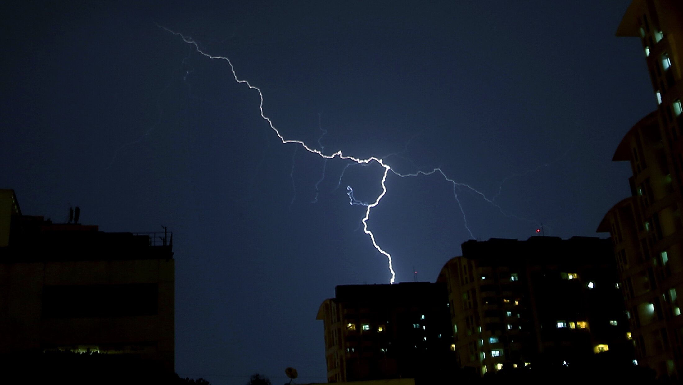 Zbog klimatskih promena zabrinjavajući porast broja smrtonosnih udara groma u Indiji 2 Zbog klimatskih promena zabrinjavajući porast broja smrtonosnih udara groma u Indiji 2