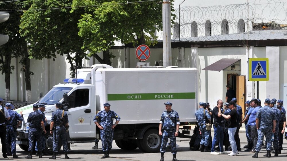 Haos u Rusiji, ima stradalih: Šta se to događa u ruskom zatvoru maksimalnog obezbeđenja? 1