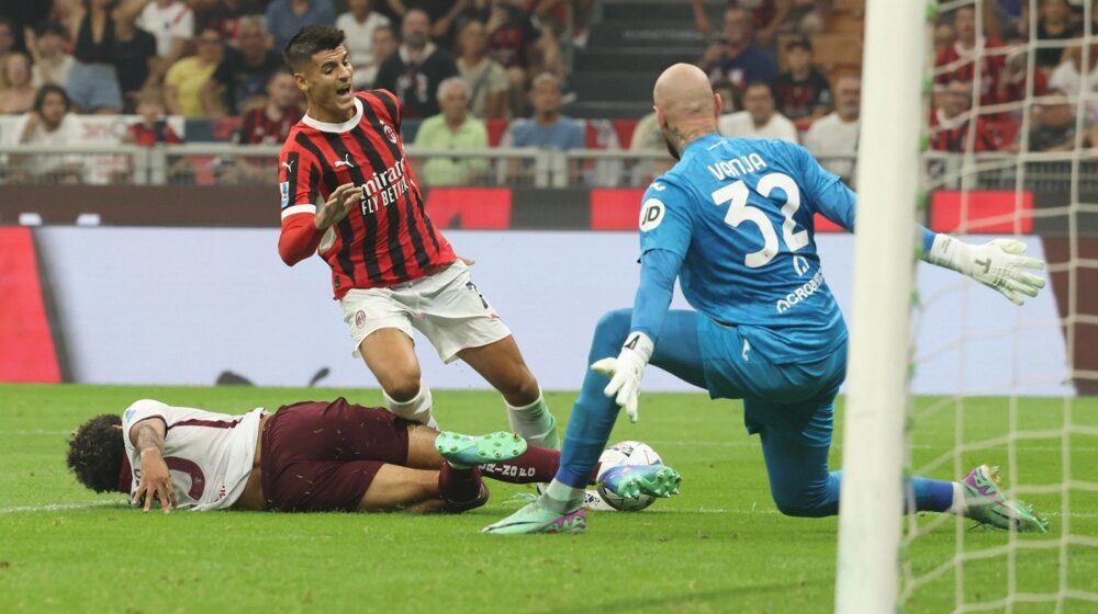 Fudbaleri Intera počeli novu sezonu remijem u Đenovi, Milan u nadoknadi vremena izbegao poraz od Torina 1