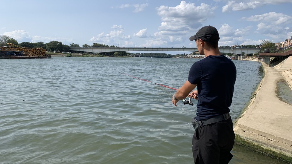 Životna sredina: Kada će Beograd dobiti fabriku za prečišćavanje otpadnih voda 9 Aleks peca već 14 godina na beogradskim rekama, ali i na drugim mestima