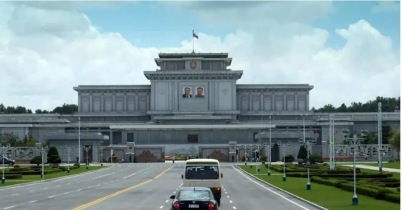 Rusija i komunizam: Pet činjenica o Lenjinovom mauzoleju 4 mauzolej u Severnoj Koreji