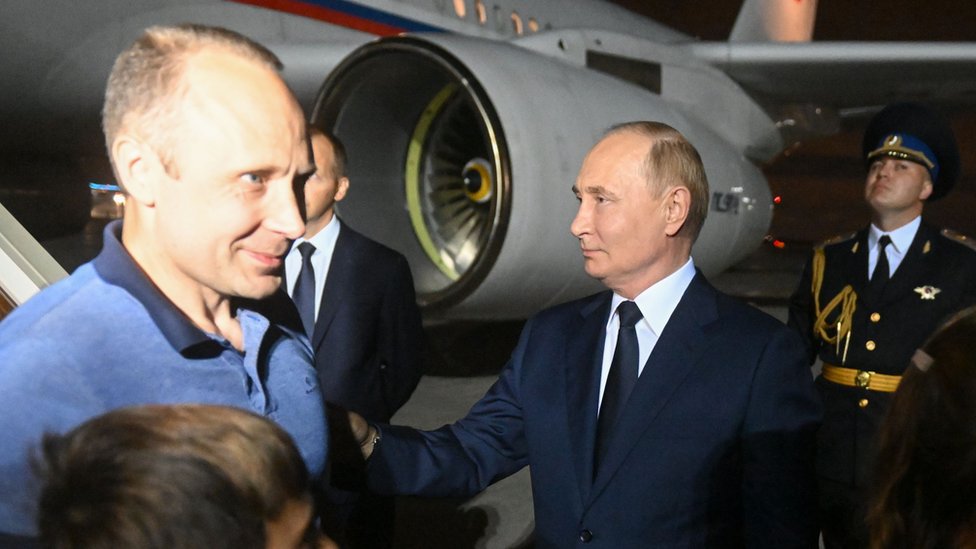 O tajnim porukama i mostovima špijuna: Najpoznatije razmene zatvorenika u istoriji 4 Rusi