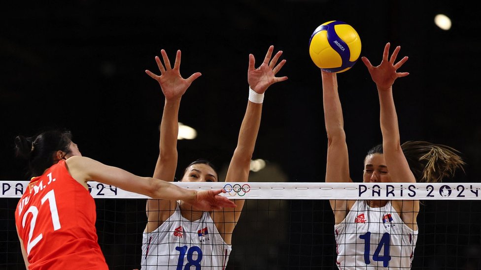 Olimpijske igre u Parizu 2024: Zlato Đokovića za Srbiju, basketaši se bore za polufinale 2 Odbojkašice Srbije i Kine
