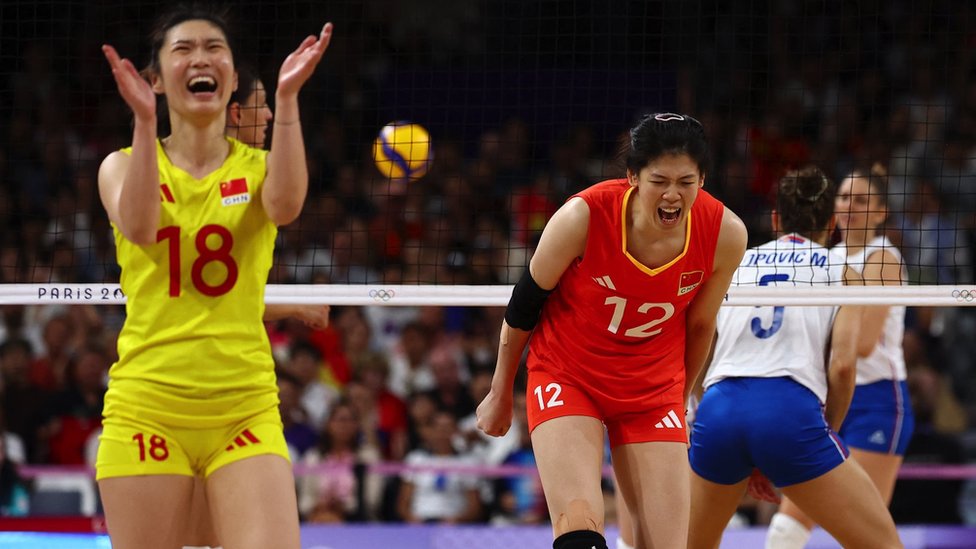 Olimpijske igre u Parizu 2024: Zlato Đokovića za Srbiju, basketaši se bore za polufinale 3 Odbojkašice Srbije i Kine